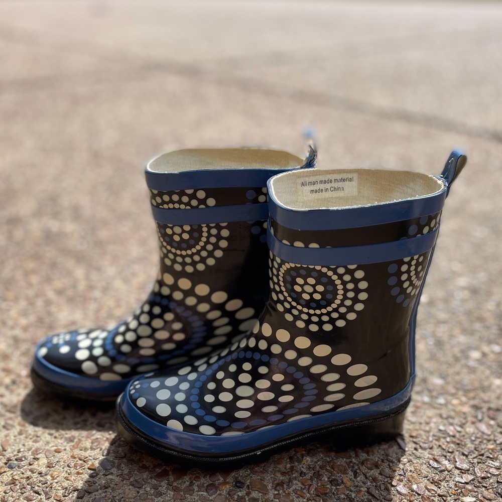 Girls rain boots ☔️ ☔️ sz 12